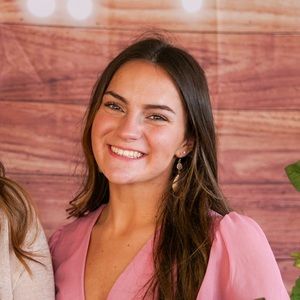 Meet your Posher, Francesca